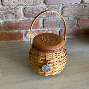 Pasadena Tournament of Roses Longaberger basket 2004